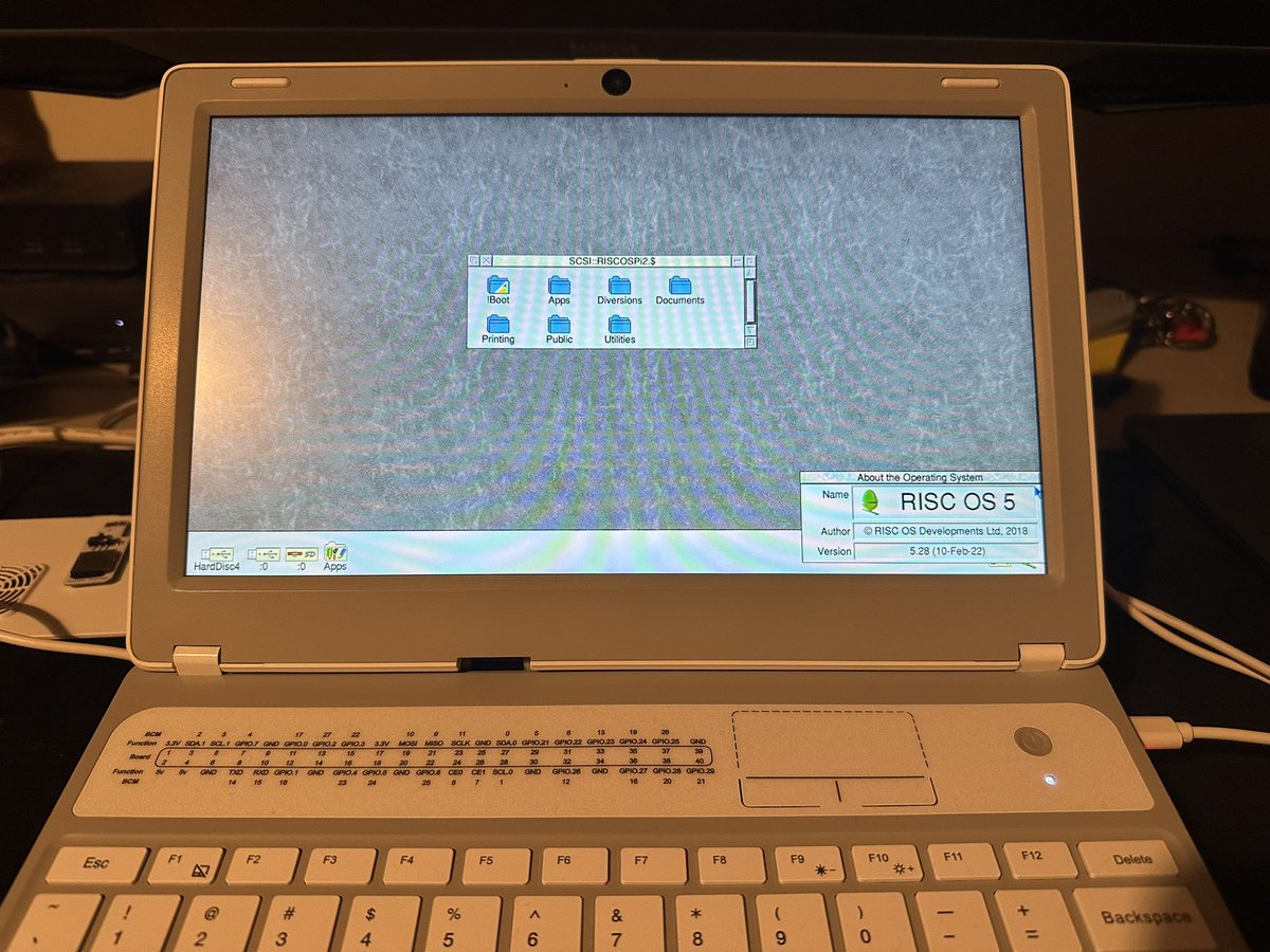andrecocuccio's tweet image. Latest developments. With a little help from the @risc_os forums, I have a butchered @Elecrow1 Crow Pi L laptop with a #raspberrypi booting #riscos from USB. Time for some testing before rolling this out to my RISC OS workstation. #workinprogress