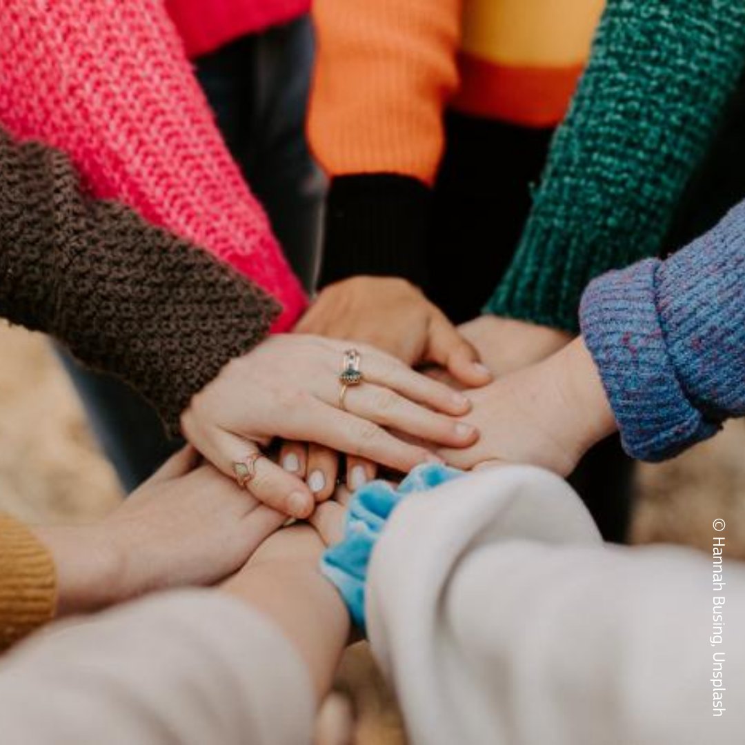 The EC 🇪🇺  initiative #CEU4islands' second podcast shares the journey of 2 islands in the clean #EnergyTransition.

'Engage the People' focuses on La Palma &amp; Cres-Losinj's experiences and how they used various methods to include people in the change.

👉 europa.eu/!fKpHV4