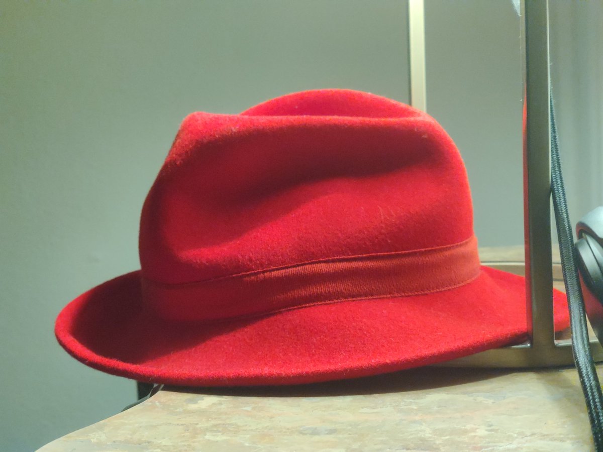 It's Web Summit in Lisbon starting today!!
There are 70k people 🎉 so to find me find the red hat 😉
#WebSummit <a href="/WebSummit/">Web Summit</a>