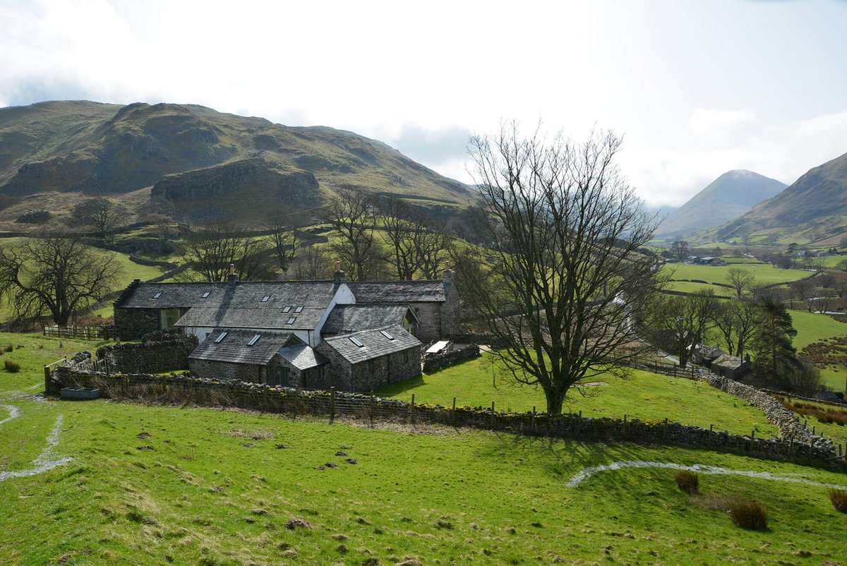 Mid Week Stays
If you’re looking to getaway with friends next year, doing it mid-week is a great way to get a deal! Whether it’s making the most of the bank holidays, or a spring stay, check out the fantastic range of properties offering mid week deals staycationholidays.co.uk