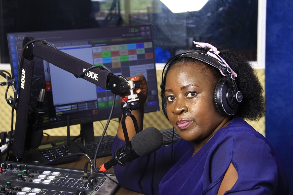 Fresh week with Fresh vibes.
Catch @SharonKobusing5   in #nezikukooka from 10:00am-2:00pm for educative tips and #RequestSong moments
Where are you tuned in from this morning?
Studio lines: 0765 345391, 0756 866368
WhatsApp: 0783 001952

#emanziyaawe