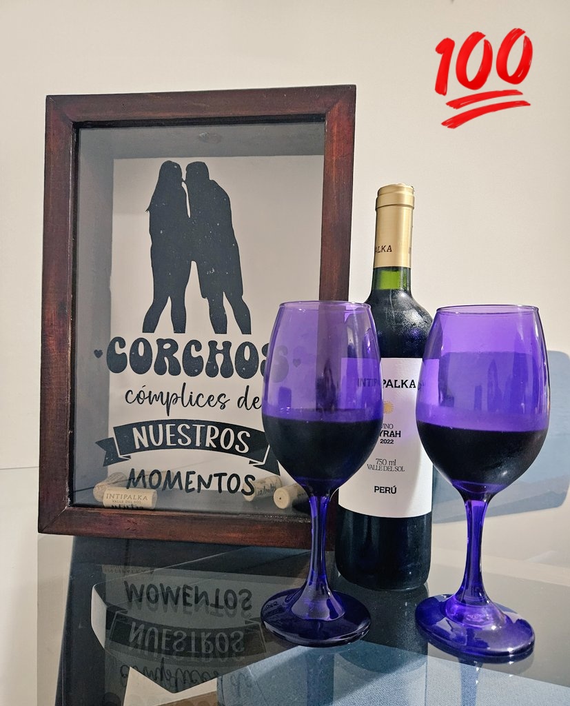 RobertJuniorFl2's tweet photo. @joagigo eres una crack!
@gicaro2ia y yo quedamos encantados con la calidad de tu trabajo! Vamos a disfrutar llenarlo de todos los corchos de cada botella de vino que tomemos. Salud!
#Decogigo #NuestrosMomentos #Corchos #GJ https://t.co/o1aTokNPTX