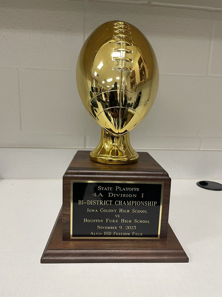 Round 1 ✅ 
Round 2 up next. #BeBetterDaily #Forward