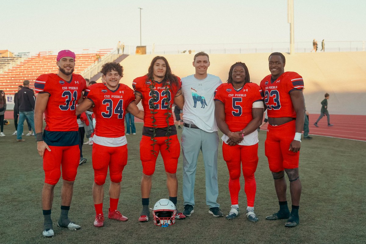 Proud of these men for what they accomplished this year. No one else I’d want to go to war with! Lots of love in this RB family! 

#ToTheTop