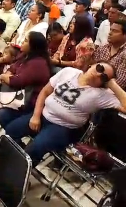 lopezdoriga's tweet photo. Se ve que estuvo bien animado el evento de Claudia Sheinbaum y Joaquín Díaz en Mérida; además, para evitar abucheos, no subieron al templete al expriísta y ahora morenista, Jorge Carlos Ramírez ni a Rommel Pacheco.

https://t.co/ogg47Omu6y https://t.co/1mYWid3hMc
