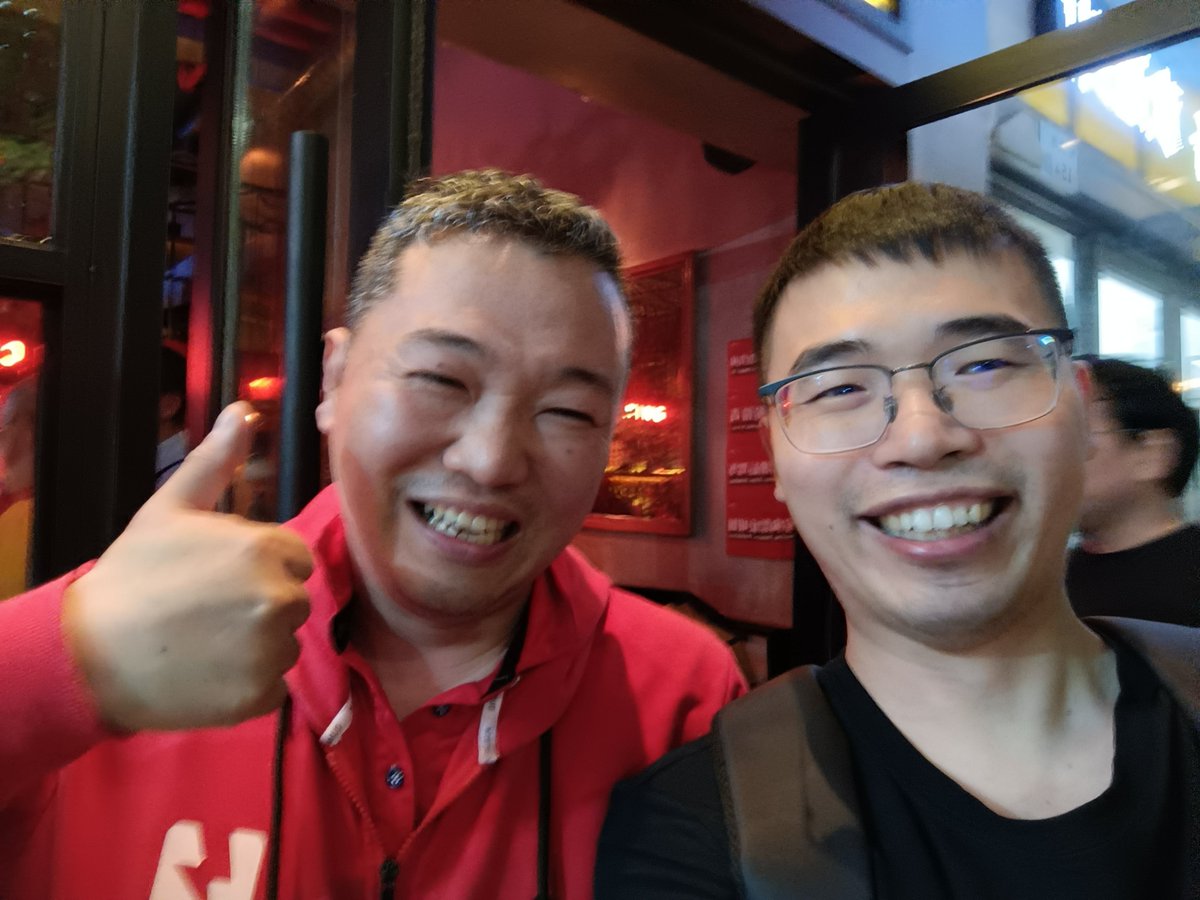 elecrowdave's tweet image. Meet a lot of Japanese Friends at the #makerfairesz beer party.  We had a great time together yesterday.    @ELECROW_JP @SgkSsci @tks @necobitter etc. Thanks very much for your support all the time. #ElecrowPCB #makerfairetokyo2023 #makerfaire