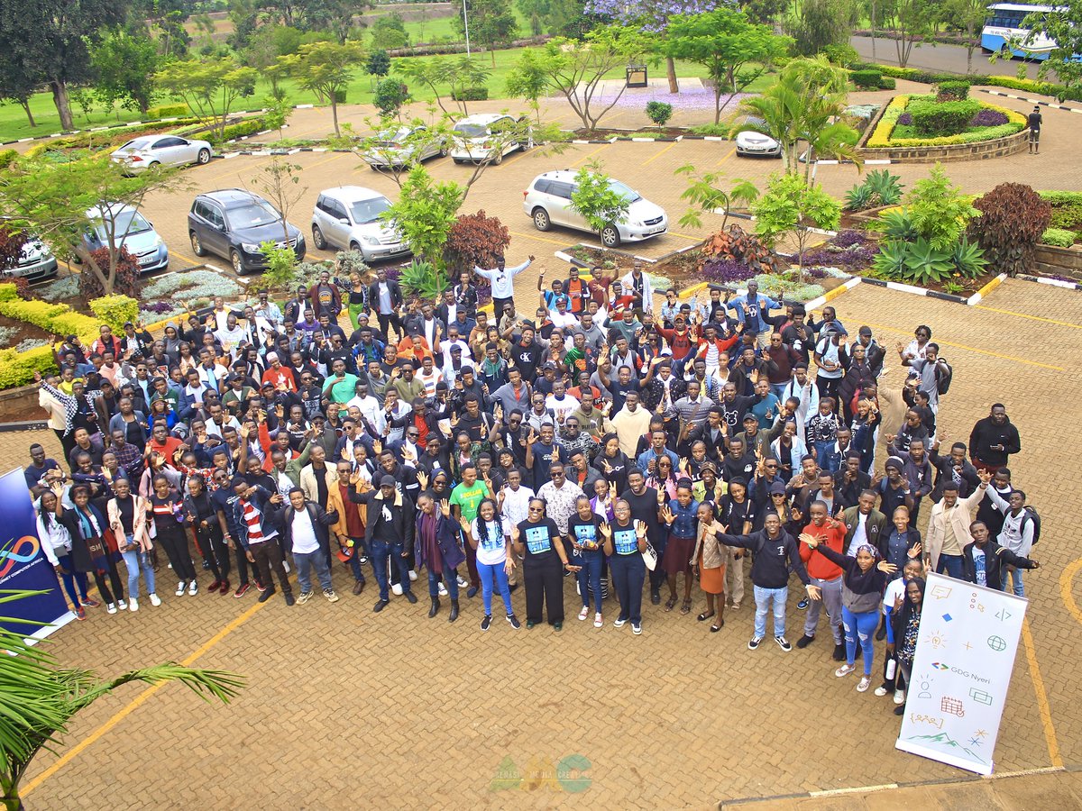 This year's #DevFestMtKenya was amazing 🥳
Had a chance to to share about #IoT and  #TinyML  in IoT together with my colleague @r_y_a_n_KE

Thanks to  the organising team @GdgnyeriC and all the attendees for making it a success😊🎉🫶

#DevFestMtKenya 
#DevFest2023 
@TinyMLKenya