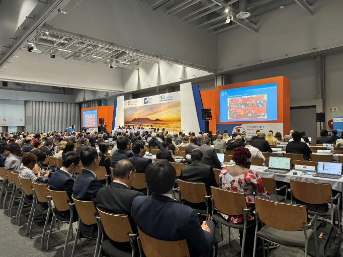 ISDEsecretariat's tweet photo. 📣ISDE was selected for @GEOSEC2025  Programme Board Member from 2024 to 2026 at #GEOWeek2023 themed #TheEarthTalks on Nov 9, 2023 in #CapeTwon, South Africa.

It's the 2nd time for ISDE to be selected as one of 7 Participating Organizations after its first term from 2016 to 2018 https://t.co/4iRHTqmCYX