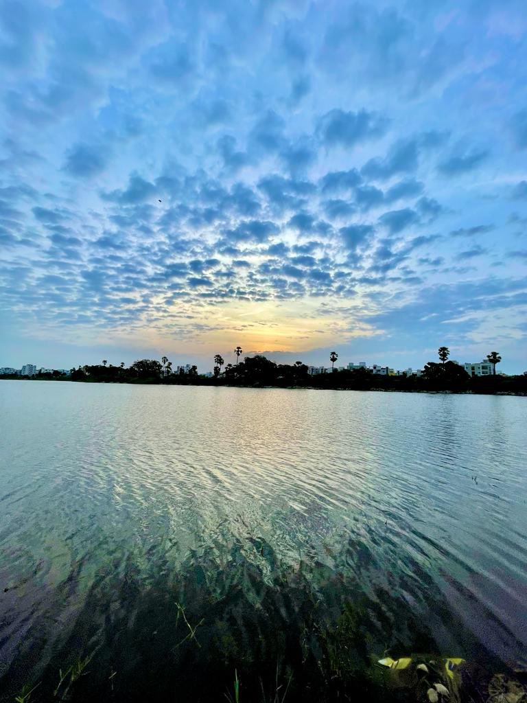 Kapra Lake, then and now… what does #lakerestoration mean? A lake filled with water. Retain the natural beauty of the lake so birds, fish and turtles thrive, not to attract crowds, make noise and litter the surroundings. #notocosmeticchanges @KTRBRS @CommissionrGHMC @GHMCOnline