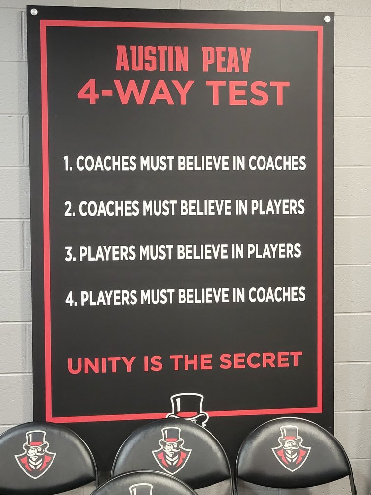 Had a great time at Austin Peay yesterday!!! The atmosphere and energy was amazing!! Thank you coach @APSUCoachJones and @APSUCoachSW for the opportunity to learn a little more about your program and to see y’all in action!! Hope to be back soon! <a href="/GovsFB/">Austin Peay Football</a> 
#ChaseTheLion