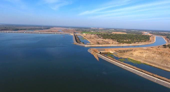 From Welfare to Grandeur, From Irrigation to Innovation, #Telangana emerges as a Global Marvel standing tall as the unchallenged No 1 across diverse fronts! 🧲👇 • World’s Largest Multi-stage Lift Irrigation project: Telangana ✅ • World’s largest Innovation Campus:…