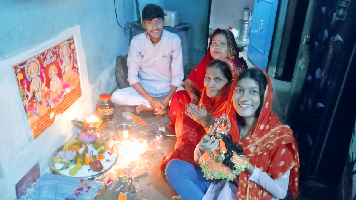 gauputragzb's tweet photo. #diwalicelebrations #diwalispecial #diwalisweets #diwalicollection #diwalirecipes #diwalioutfits #diwalimemes #diwalipujan #diwalilights #diwali2023 #gauputragzb #गौमाता_राष्ट्रमाता https://t.co/BK4rdFeBDm