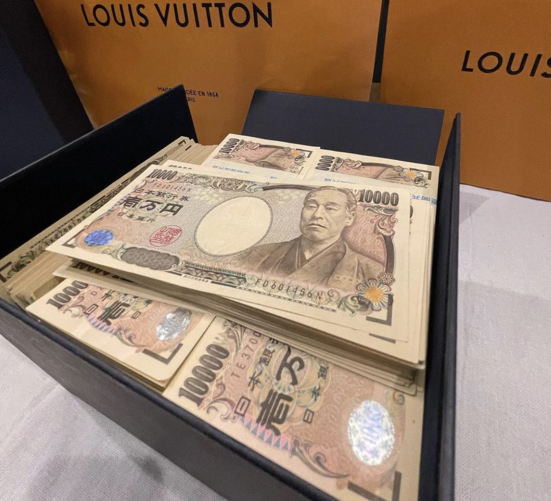 kyuseshujunkin1's tweet photo. 【80回特別企画100万円現金配布】
感謝をこめて！！延長しまーす！
今回はなんと99人に100万円を給付します！
・PayPay
・現金
・ビットコイン
から選んでください
【応募条件】
・このアカウントをフォロー
・この投稿をいいね
・この投稿をRT
・使い道をリプ

#お金配り #現金配布 #プレ企画 https://t.co/v6ajFMY02y