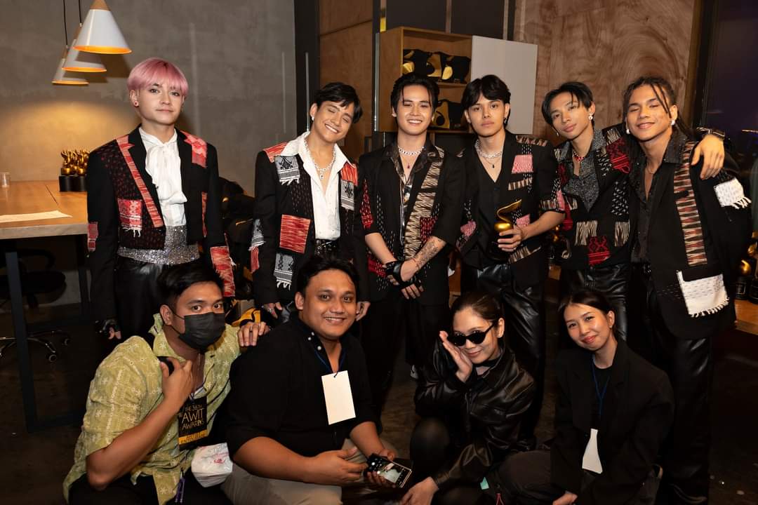 alasdaily's tweet photo. ๐ธ Awit Awards
ALAMAT WINS AWIT
#ALAMATxAwitAwards
#ALAMAT @Official_ALAMAT https://t.co/LdfnJlu4LF