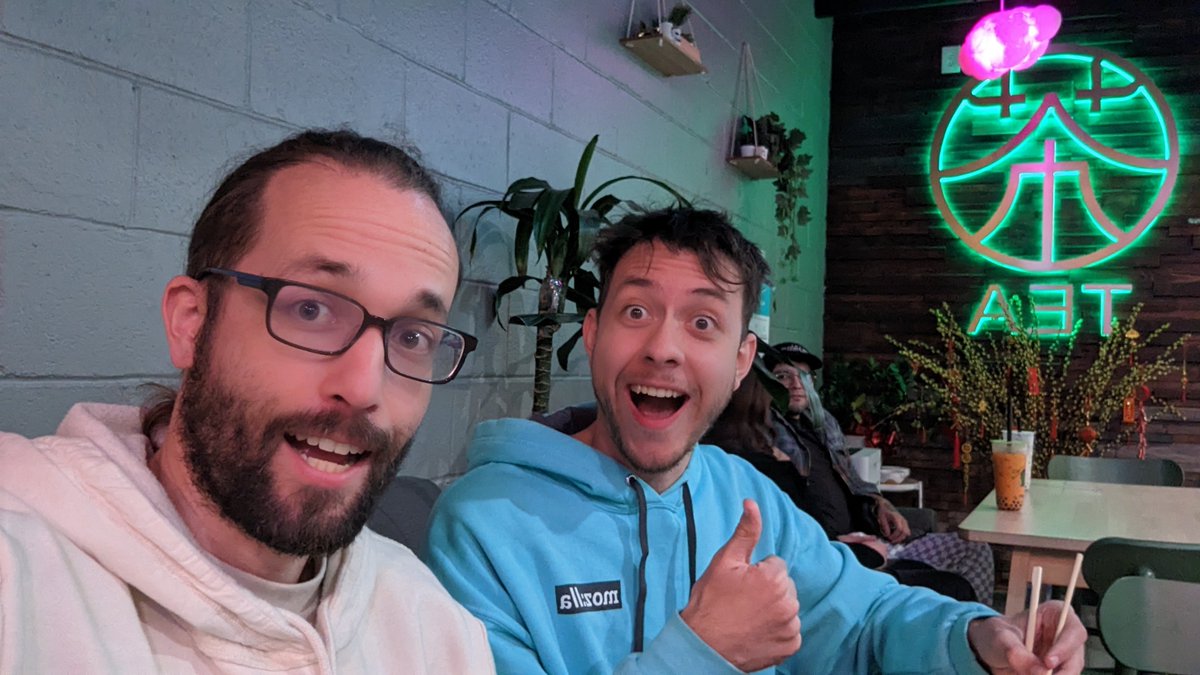 trusktr's tweet image. Small @solid_js meetup at R&amp;amp;B Tea in Monterey Park, Los Angeles, @_aquaductape_!

#webdev #solidjs #irl