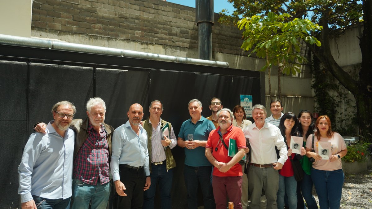 mfoliva's tweet image. Ayer 11/11, @ASRAOK ASRA, Memoria y Balance y designación de nueva Comisión Directiva 2023-2025   (@mfoliva presidente, @primosich secretario, @aleterri  tesorero). Se inicia una nueva etapa. ¡Gracias a todos los/as colegas que nos acompañaron en esta gestión!