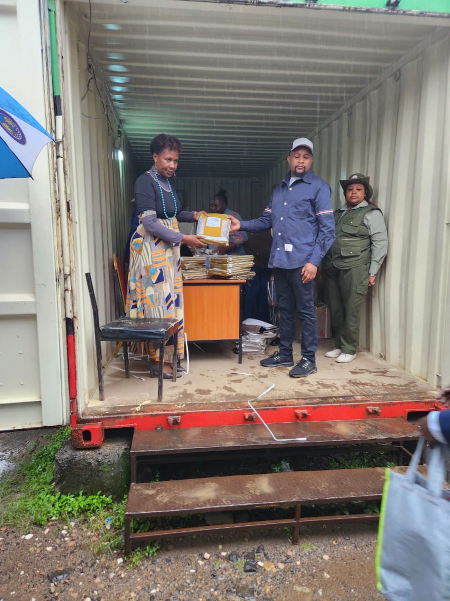 The day is off to a great start!! Witnessed the opening of the exams container at the Starehe DCC’s Office. I was joined by the area MP ⁦⁦@HEAmosmwago⁩ . We wish our candidates the very best as they sit their exams. #wholeofgovernment