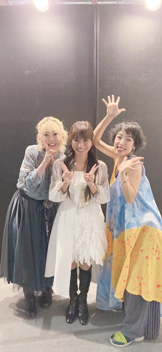 ayane_peace's tweet photo. 彩音ん家ぶりのbless4 さん💓
お2人の間に入れてもらい✨
いとうかなこ さん💓
五條真由美 さん💓と
（リハーサルから楽しませて貰いました）お久しぶりの、富永TOMMY弘明 さん💓とのツーショットも✨
みなさんとご一緒できて
とっても幸せです✨
耳福で帰国しました🛬
#2023ACE #台湾 #Taiwan https://t.co/qtvYSbyFGb