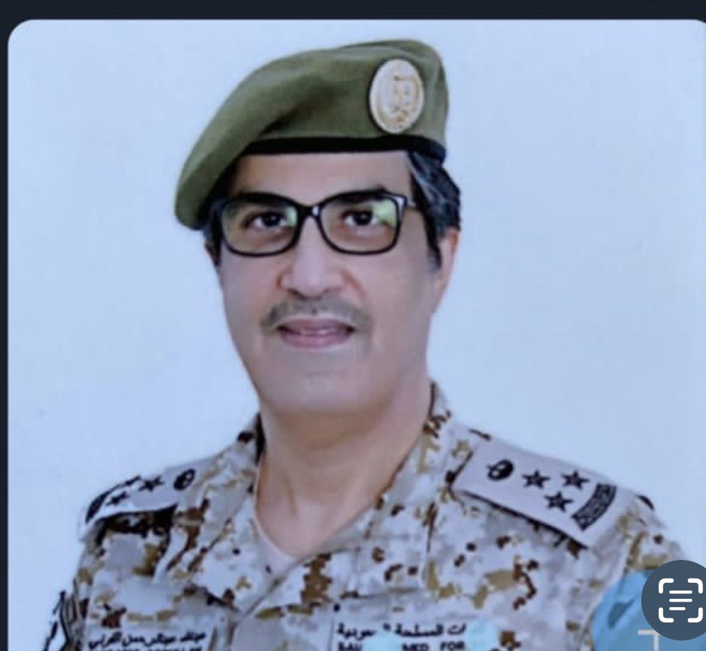 خالص التهنئة لسعادة اللواء عبدالله بن عبدالرحمن ابو مشعل بمناسة ترقيته لرتبة لواء ، والتهنئة موصولة لأسرة آل ابومشعل الكرام. الأخ عبدالله جمع بين الكفاءة وحسن الخلق ويشكل مع أشقائه الأصدقاء الأعزاء كوكبة مميزة علما وخلقا .
وفق الله اللواء عبدالله لخدمة دينه ومليكه ووطنه وزاده من