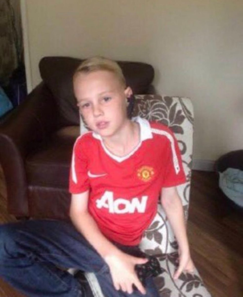 Hear me out <a href="/manutd/">Manchester United</a>
