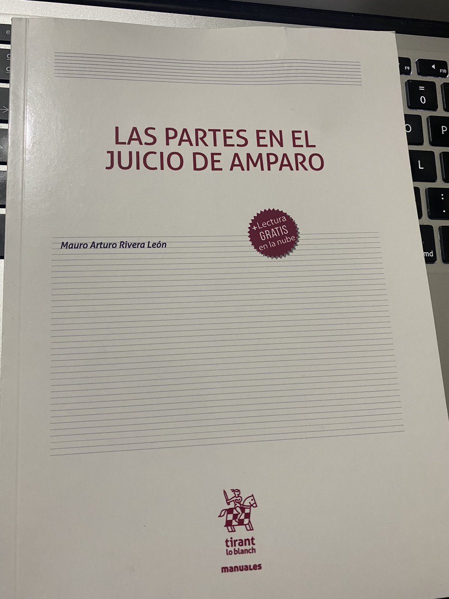 Gracias a mi estimado amigo <a href="/MauroArturo/">Mauro Arturo Rivera</a> por el amable obsequio de su libro más reciente. ¡Felicidades!