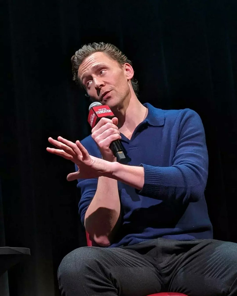 maryensenada's tweet image. Tom Hiddleston asiste a la SagAftra Conversation, en el Robin Williams Center de Nueva York.
12 de Noviembre 

📸 Neko Ferro (instagram)

#TomHiddleston #SagAftra #Loki2 #NewYork 4