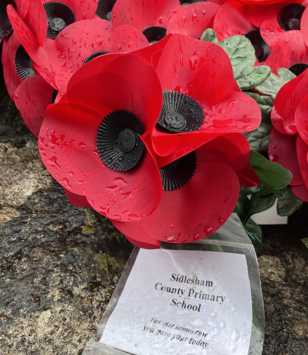 After our #RemembranceSunday service children from @SidleshamSchool joined other local community groups & laid a poppy wreath in #remembrance of the fallen at the church #WarMemorial.

#WeWillRememberThem 

#sidlesham #selsey #Remembrance2023 #Chichesterdiocese #westsussex