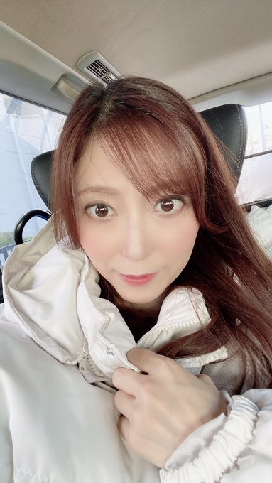 移動🚌 https://t.co/tHZbOSc3Zc<a href="/tag/%E9%80%B1%E9%96%93%E5%AE%9F%E8%A9%B1"class="tags"><span>#週間実話</span></a>