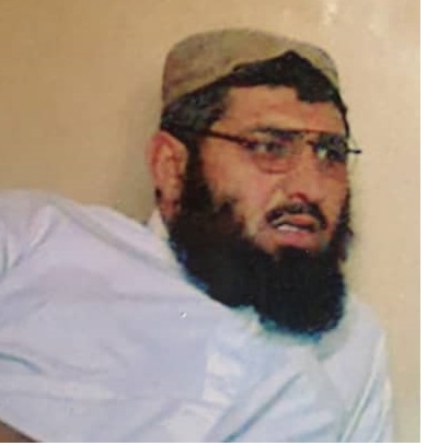 Zabehulah_M33's tweet photo. مرحوم مولوي سیدمحمد حقاني (رح) زموږ دټولنې یو نه تکراریدونکی شخصیت و.
هغه یو جامع، ویښ، معقول او خورا مدبر مشر و.
له خپلې ټولنې څخه یې خورا ښه درک درلود او د ستونزو په حل لارو پوهیده.
معتدل او نرم مزاج یې درلود.
له ملګرو او متعلقینو سره یې خورا دوستانه او له درناوي ډک چلند کاو��. https://t.co/y2mQwFPHIl