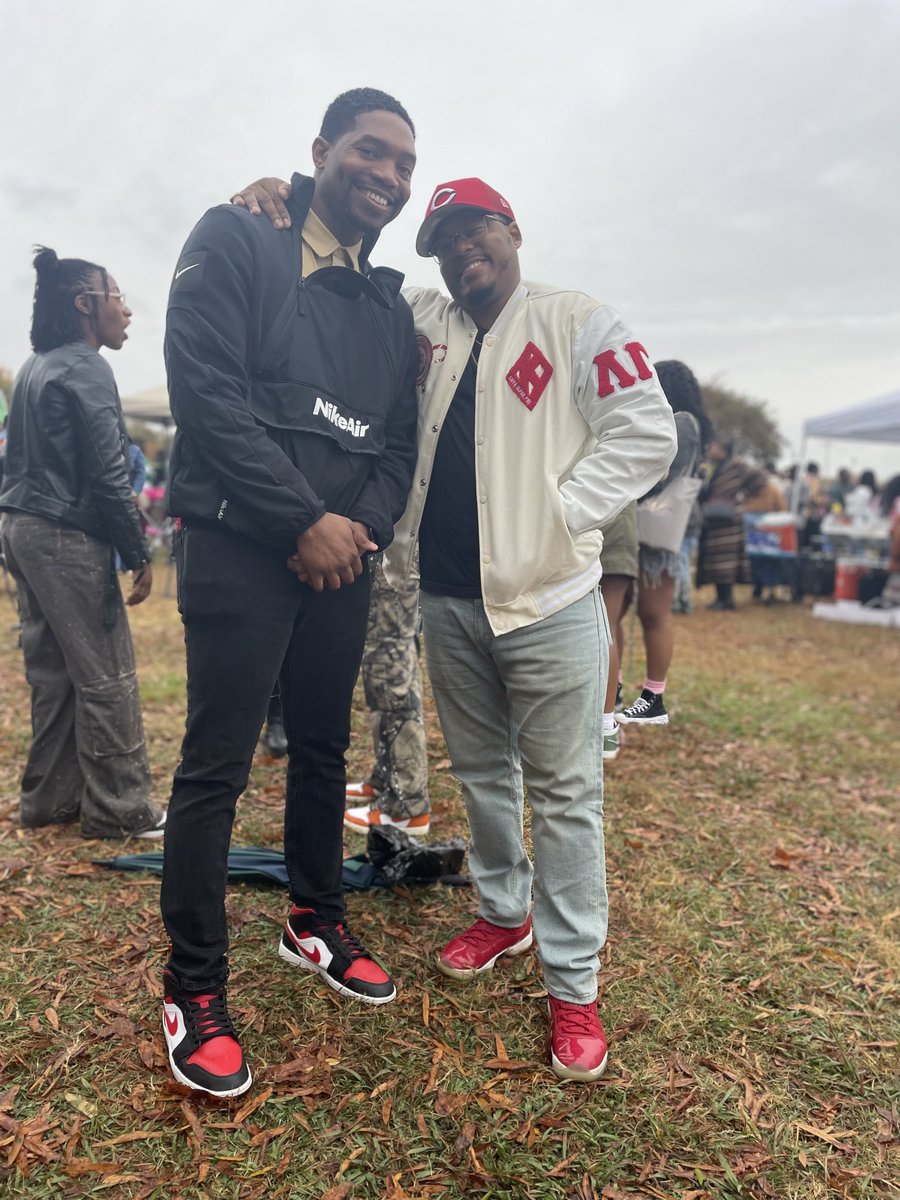 I had a great time at Winthrop’s Homecoming ‘23!!! The First Lady and myself got to visit the classroom where we first met back in 2008 in The West Center. I also got to see my roommate and fraternity brother of the Look Good Chapter, Mr. Baker himself. #WUHOCO23
#KappaAlphaPsi