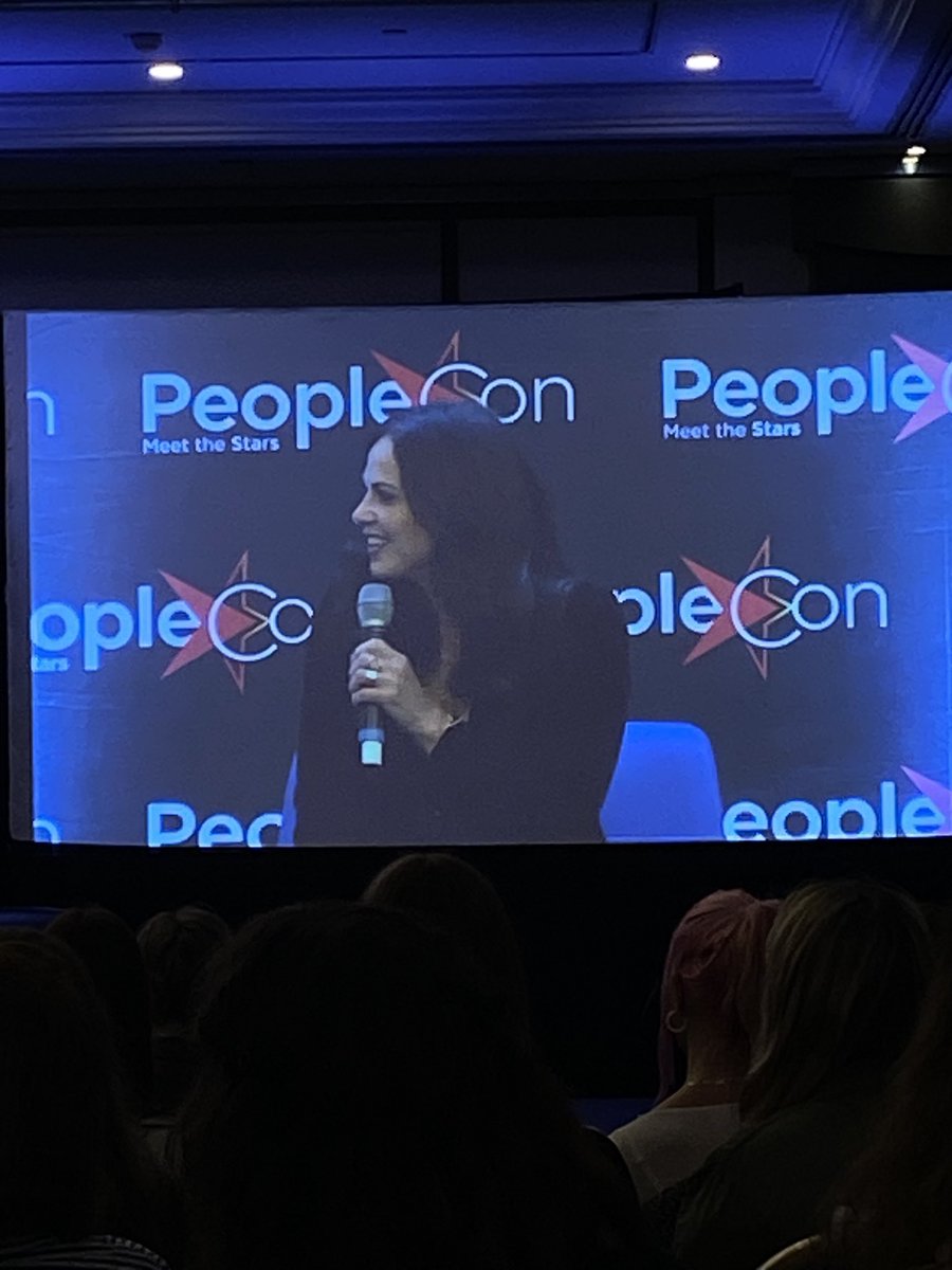 diwew_'s tweet photo. lana. parrilla. is. the. loml. https://t.co/YcGADm9dUp