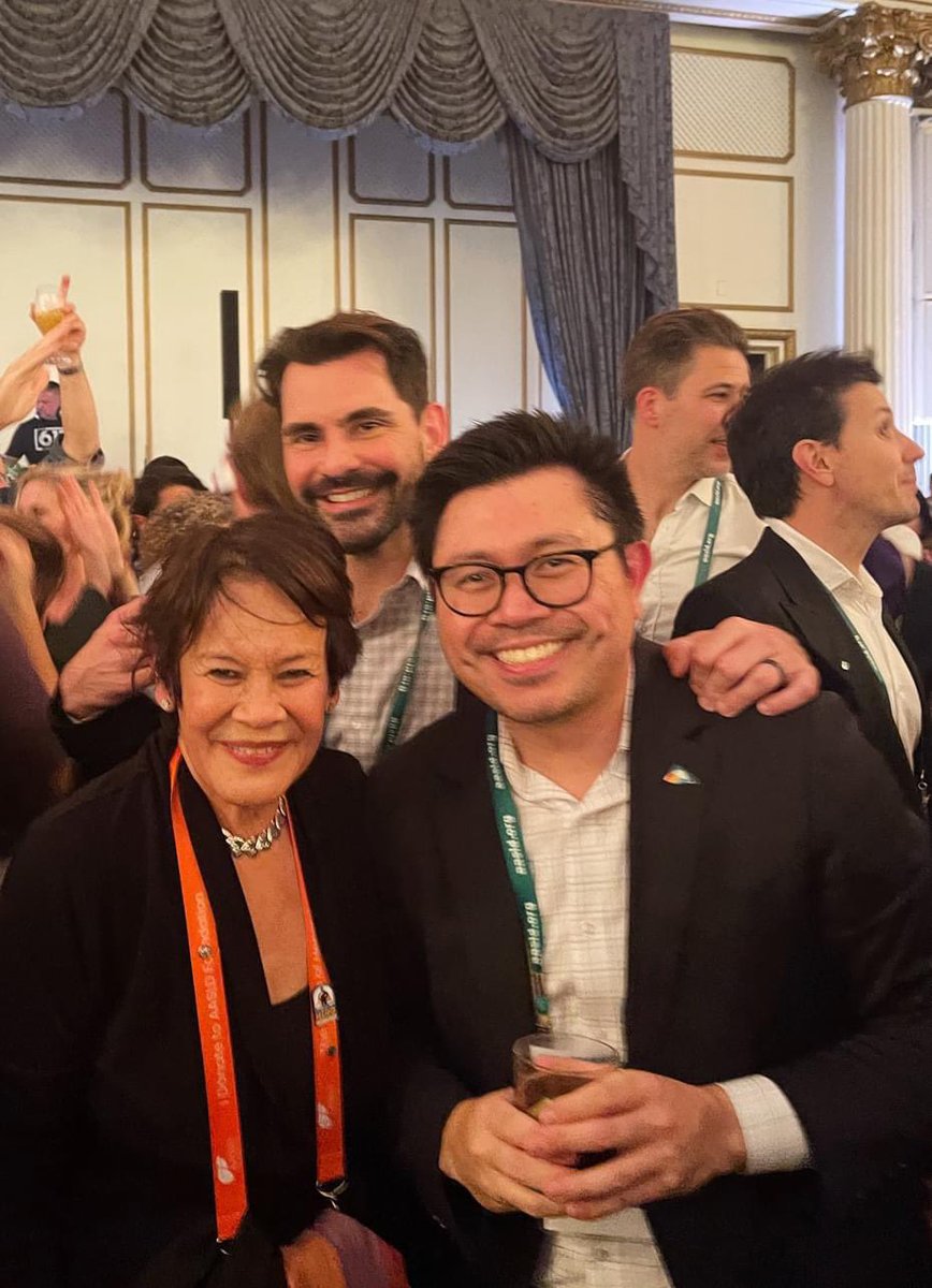 Veronica Loy (@veronicaloydo) on Twitter photo MCW hepatologists Drs. JP Esteban and Juan Trivella taking selfies with <a href="/AASLDPresident/">AASLD President</a> <a href="/ggarciatsao/">Guadalupe GarciaTsao</a>.
I am having an extreme amount of FOMO.
#TLM23 #aasldtweets MCW hepatologists Drs. JP Esteban and Juan Trivella taking selfies with <a href="/AASLDPresident/">AASLD President</a> <a href="/ggarciatsao/">Guadalupe GarciaTsao</a>.
I am having an extreme amount of FOMO.
#TLM23 #aasldtweets