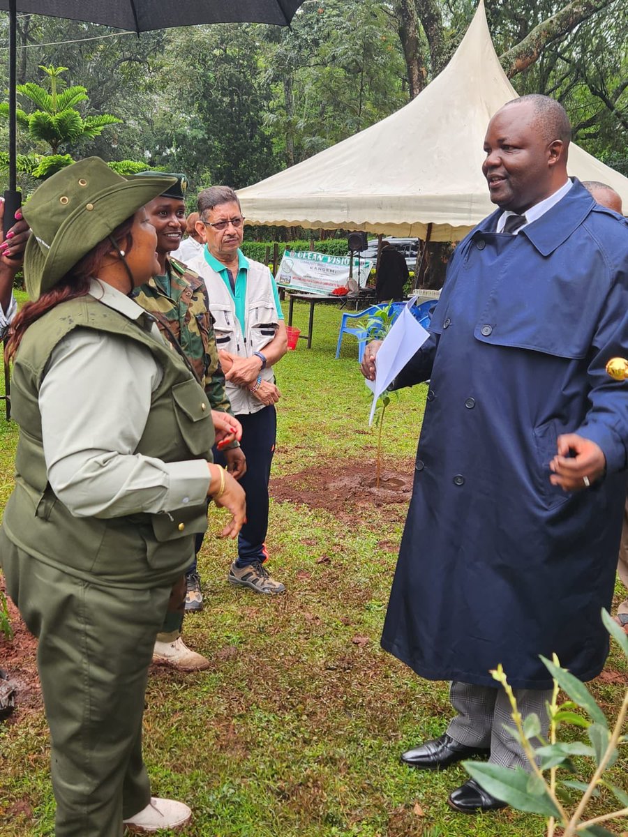 2nd tree planting exercise of the day ✅. On location ⁦@nairobi_school⁩ where I was joined by staff from the Cabinet Office and representatives from the Hindu Community. #jazamiti  #15billiontrees