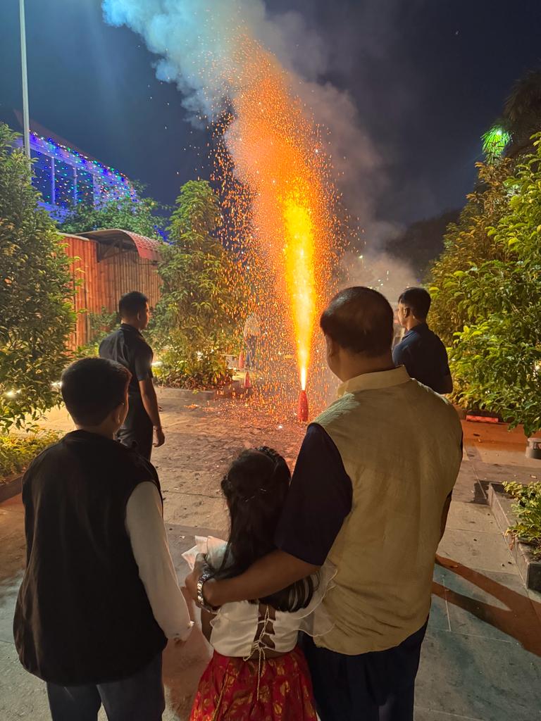 पटाखे 🎇🧨

दिवाली की आन, बान और शान।