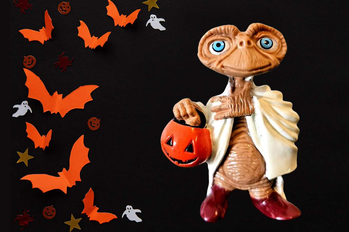 Is E.T. A Halloween Movie? #et #theextraterrestrial #stevenspielberg #halloween #80s #popculture #80smovies #80smovie #80smoviesarethebest #classicmovie #greatmovie #cinephile #filmbuff #moviebuff Read the full article 👇👇👇👇👇👇👇👇 8bitpickle.com/movies/is-et-a…