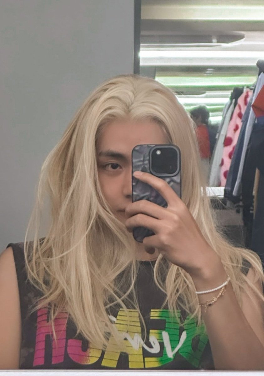 archivefortae's tweet image. TAEHYUNG HELLO??@?@!