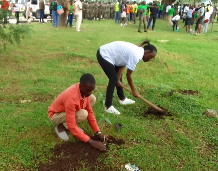 Tree planting exercise kicks off at the Kisumu National Polytechnic. Youth Fund Kisumu County officers are participating alongside others in this initiative #NationalTreeGrowingDay #NationalTreePlantingDay #JazaMiti #15billiontrees