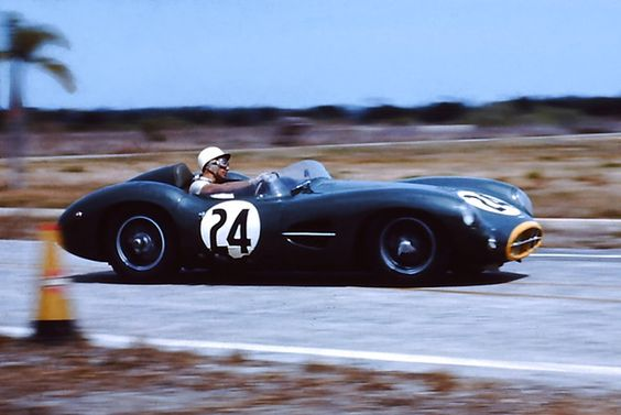 Sir Stirling #MossMonday Stirling Moss and Tony Brooks Aston Martin DBR1/300. 1958 Sebring 12 hour race. They failed to finish due to a broken axle.

📷Louis Galanos