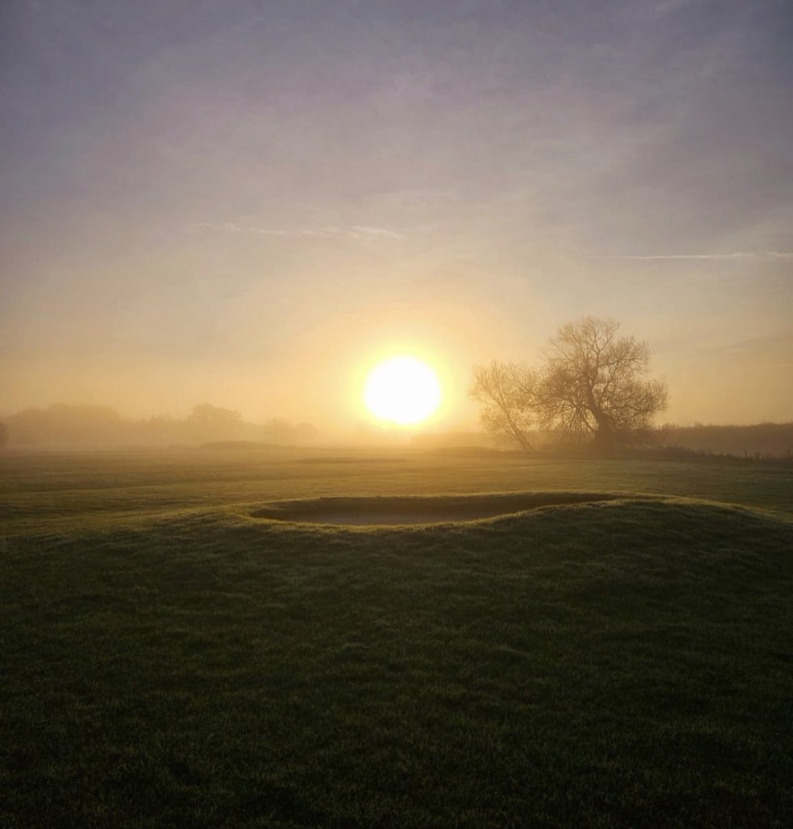 Sunrise at Wheathill Golf Club this morning ☀️

#golf #somerset