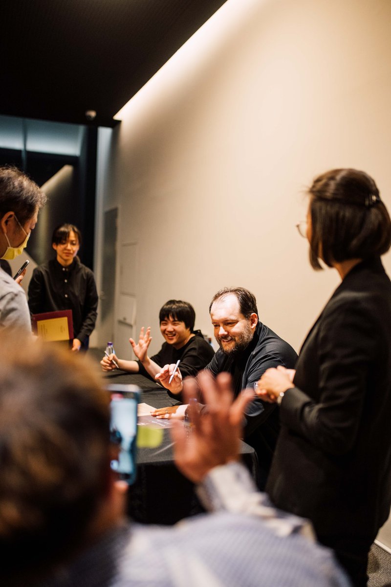Andris Nelsons (@andris_nelsons) on Twitter photo What a brilliant start to our Asia tour in Taiwan! Thanks to <a href="/maofujita_piano/">Mao Fujita 藤田真央</a> for some beautiful concerts, and to our great audiences for making our trip so special. 🙏🏼
This week, we’re in South Korea, where we’ll be joined by <a href="/SeongJinCho/">Seong-Jin Cho</a> 🇰🇷
<a href="/Gewandhaus/">Gewandhausorchester</a> #GHOOnTour What a brilliant start to our Asia tour in Taiwan! Thanks to <a href="/maofujita_piano/">Mao Fujita 藤田真央</a> for some beautiful concerts, and to our great audiences for making our trip so special. 🙏🏼
This week, we’re in South Korea, where we’ll be joined by <a href="/SeongJinCho/">Seong-Jin Cho</a> 🇰🇷
<a href="/Gewandhaus/">Gewandhausorchester</a> #GHOOnTour
