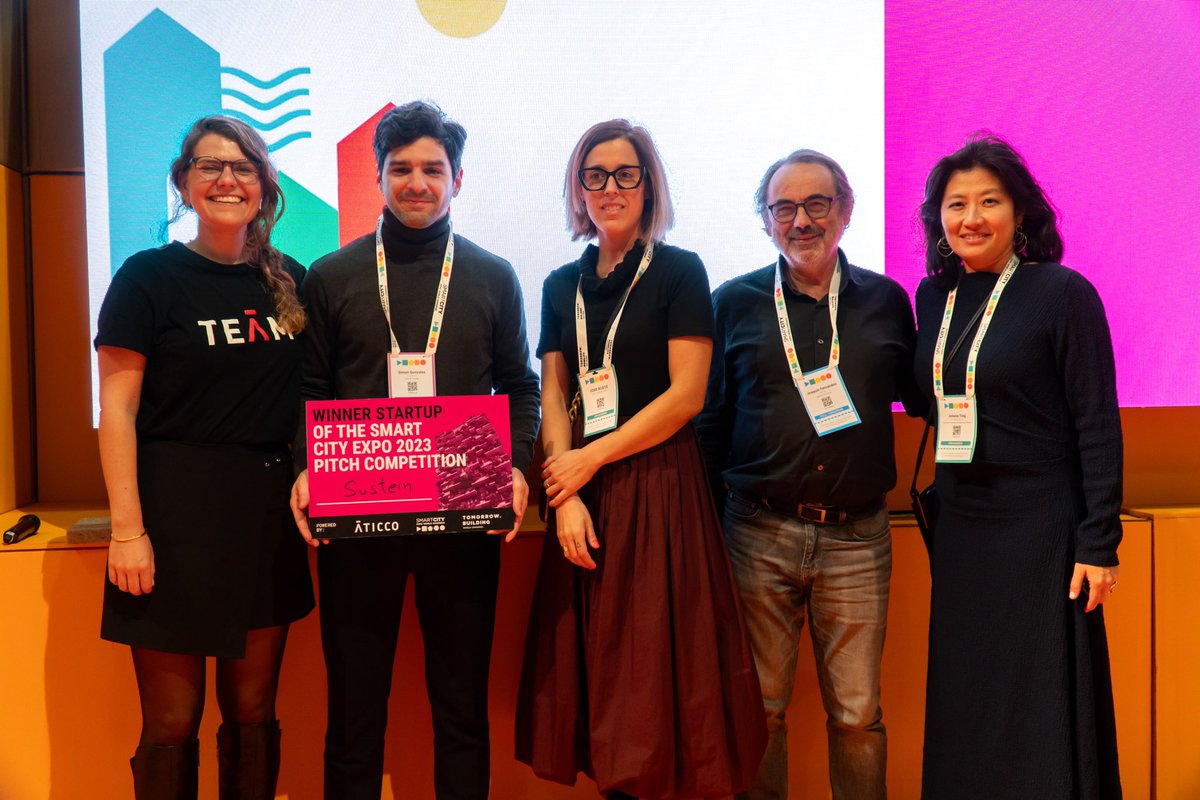 SUSTEIN, la startup ganadora de la <a href="/_TomorrowBuild/">Tomorrow.Building</a> Pitch Competition, enhorabuena🥂

Un proyecto que transforma los residuos sanitarios en material sostenible para la arquitectura.

Gracias, jurado, startups y organización por hacerlo posible✨
aticcoecosystem.com/sustein-is-the…