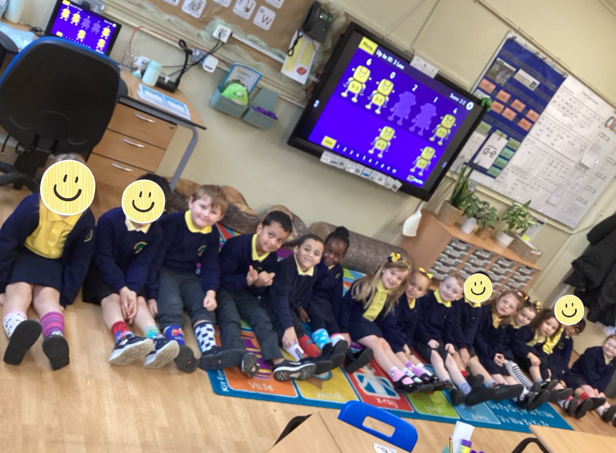 Miss Jones tweet media