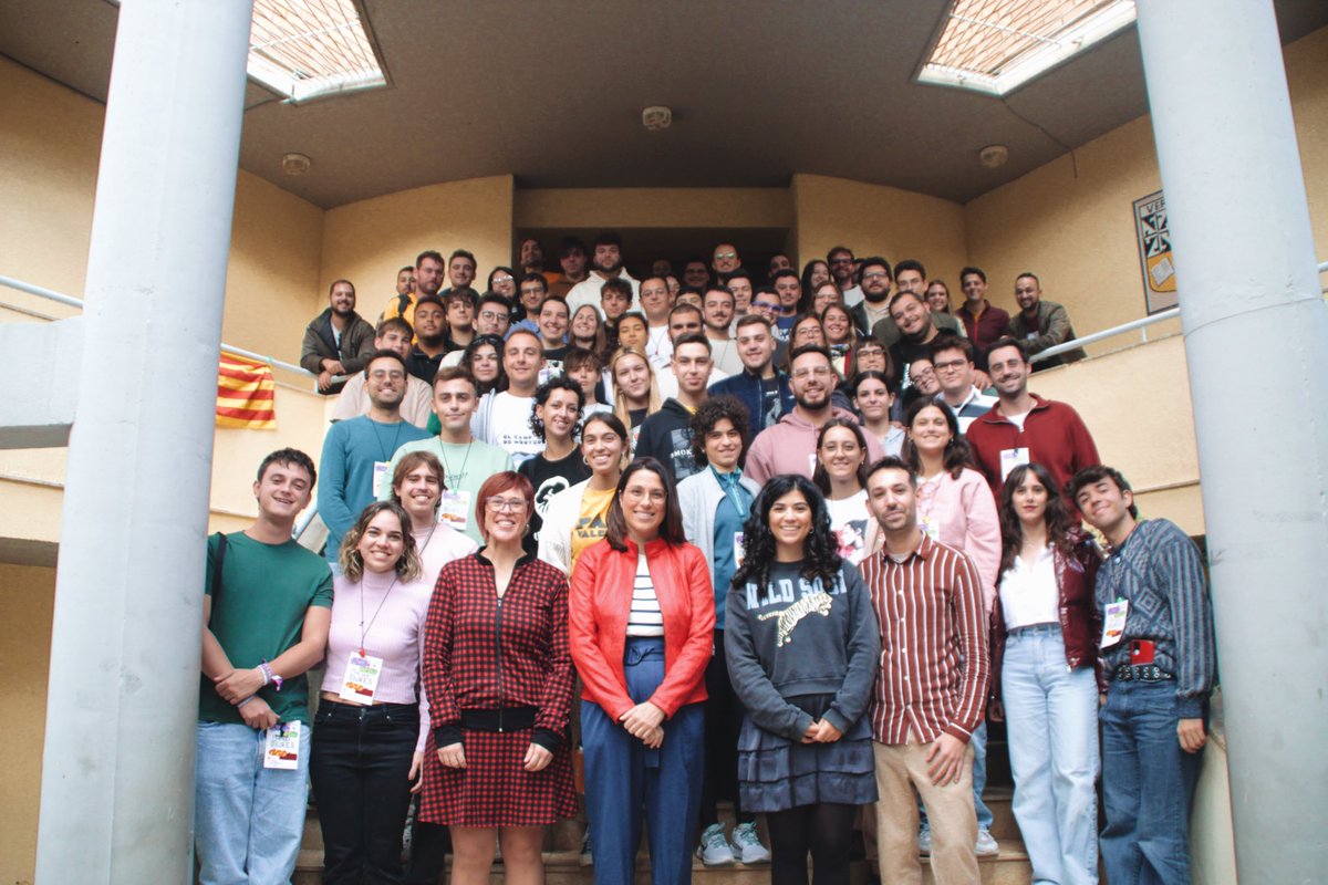 😎 Aquest cap de setmana hem participat de la Trobada Nacional de Tardor de <a href="/JovesPV/">Joves PV - Compromís</a> 

Ha estat un plaer compartir reflexions i vivències. Ens tindreu al costat lluitant des de l'ecosocialisme i el feminisme per posar a la gent jove al centre de l'acció política ✊