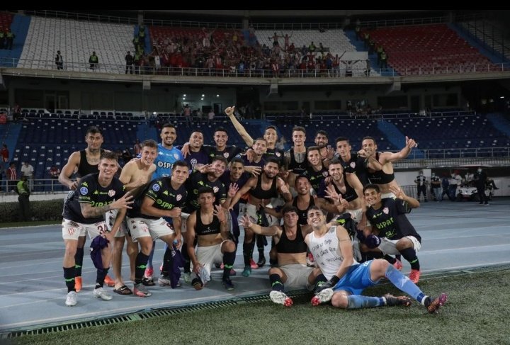 Mira el equipo que teníamos hermano, que tristeza.