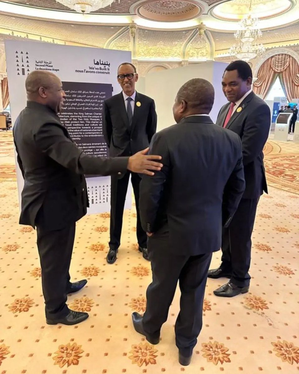 LewiscFreedom's tweet photo. Reba ukuntu aka #Kicanyi @PaulKagame  uko karimo karebana #Iseseme nyiricubahiro @GeneralNeva ! https://t.co/7HrHkPGXwn