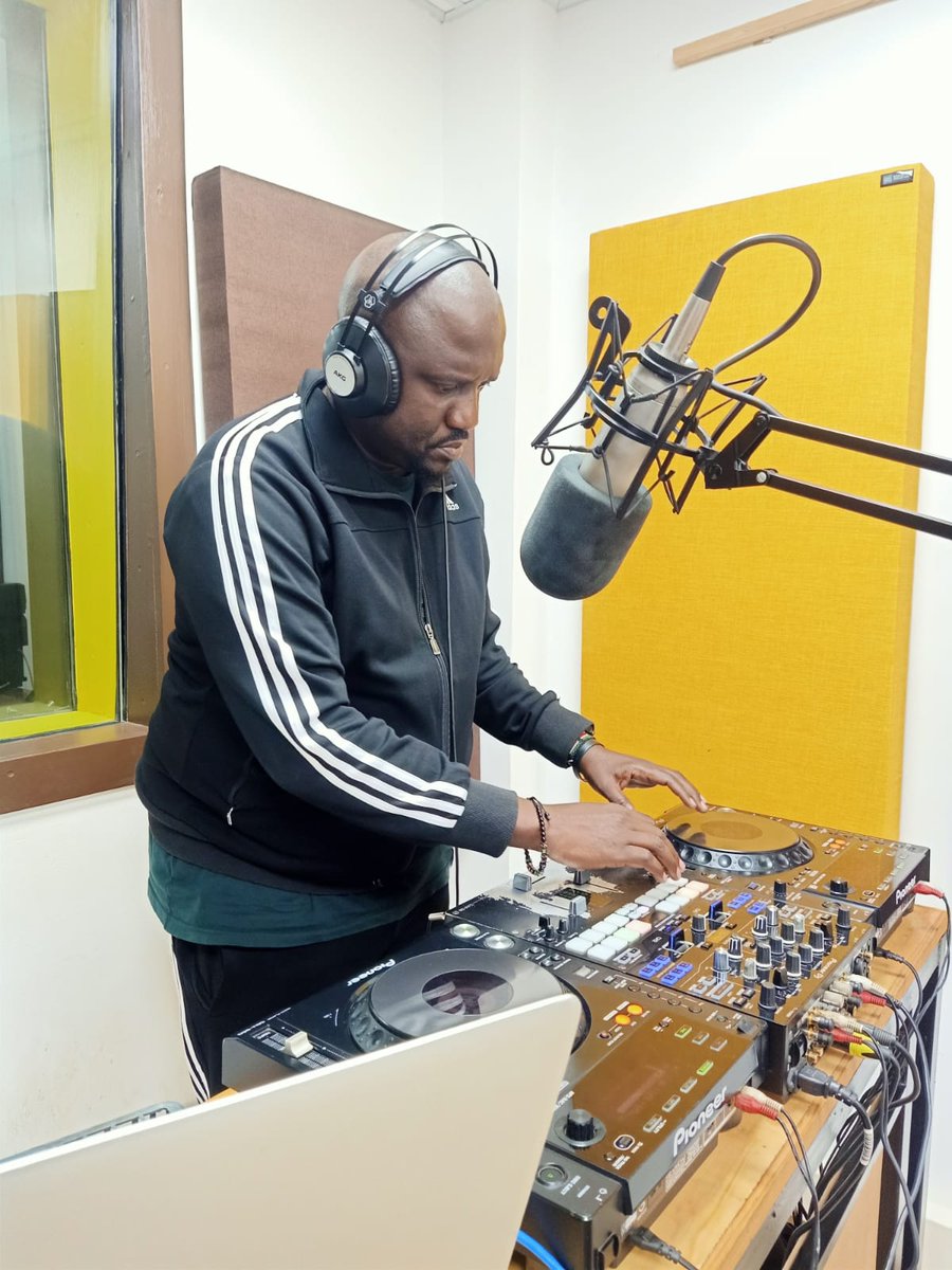 MajimajiKenya's tweet photo. So, today I planted a tree; my first DJ set on live radio @GhettoRadio895 #Brekko with a lot of butterflies Kwa tumbo...
#TreePlantingDay 
SELEKTA MAJIMAJI https://t.co/J1SRcYNdqf