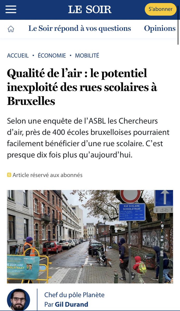 "Limiter le trafic routier devant les écoles, ça permet de diminuer la pollution de l’air à proximité directe des écoles face à un public particulièrement vulnérable. Cela réduit également la pollution sonore, le risque d’accidents de la route et ça permet d’encourager les modes