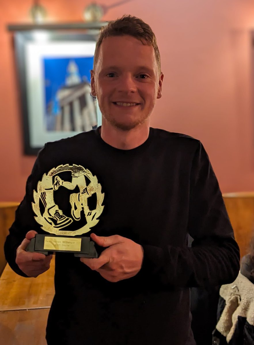 MaryhillHarrier's tweet photo. The club swapped lycra and t-shirts for our glad rags for our annual #running awards with Amy Watson and @ScottCoulter72 picking up the majority! Well done to you both and the other winners. 👏🏻 @TheDelBoy1977 the very worthy winner of ‘Harrier of the Year’ 👏🏻 https://t.co/2anL9O4Eer