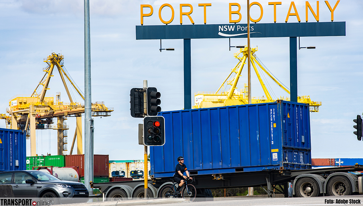 transportonline's tweet image. Australische havens weer open na cyberaanval

lees meer: transport-online.nl/site/160592/au…

#cybercrime #hack #cyberhack #cybercriminaliteit #SydneyPort