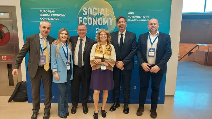 Confcooperative a San Sebastian per la due giorni di "Conferenza dell'Economia Sociale". 

Per Confcooperative Lavoro e Servizi il Presidente Massimo Stronati e il Vicepresidente Giovanni Di Nunno